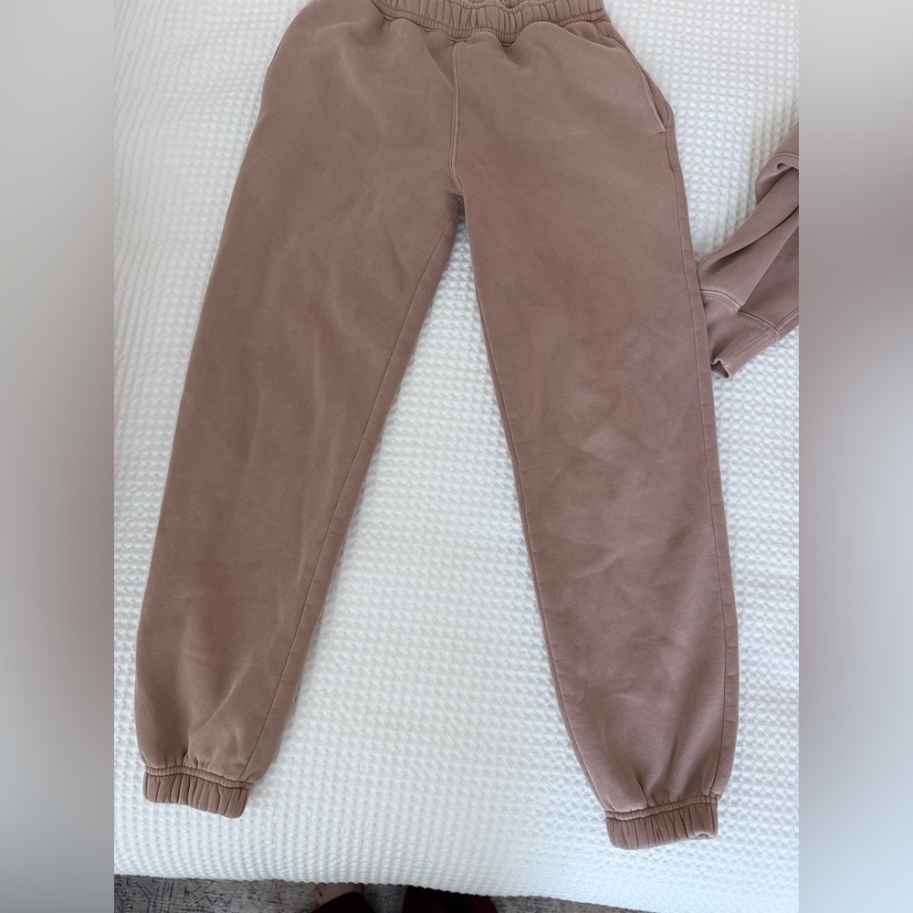 Abercrombie & Fitch Sunday Essentials Sweat set pants and jumper - Picture 8 of 8